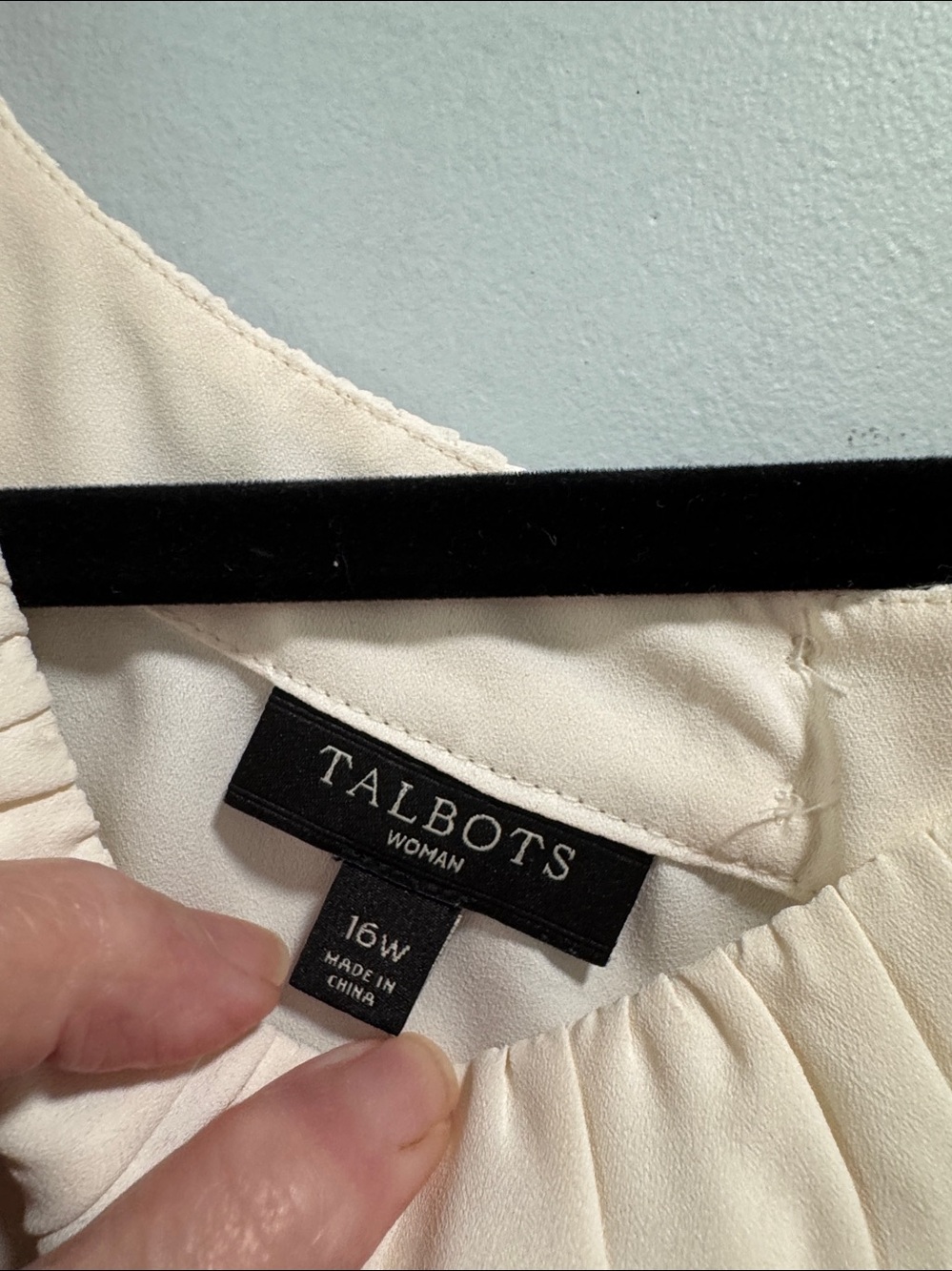 Talbots Sleeveless Cream Pleated Neck Blouse - Women's Top - Picture 5 of 9